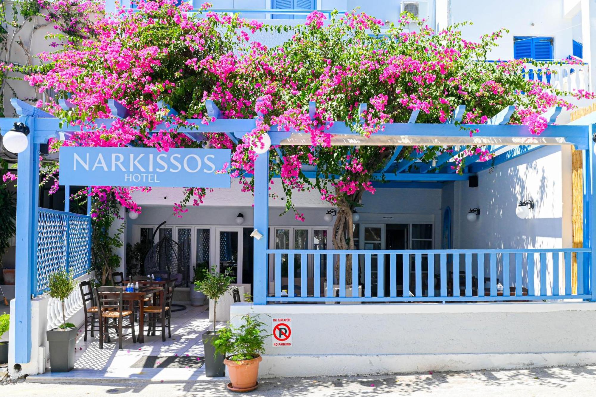 นาร์คิสซอสโฮเต็ล Hotel คามารี ภายนอก รูปภาพ