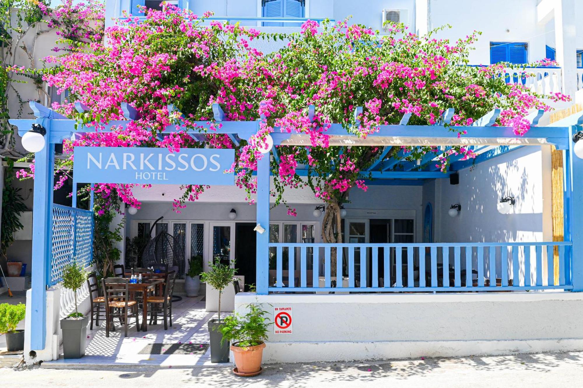 นาร์คิสซอสโฮเต็ล Hotel คามารี ภายนอก รูปภาพ