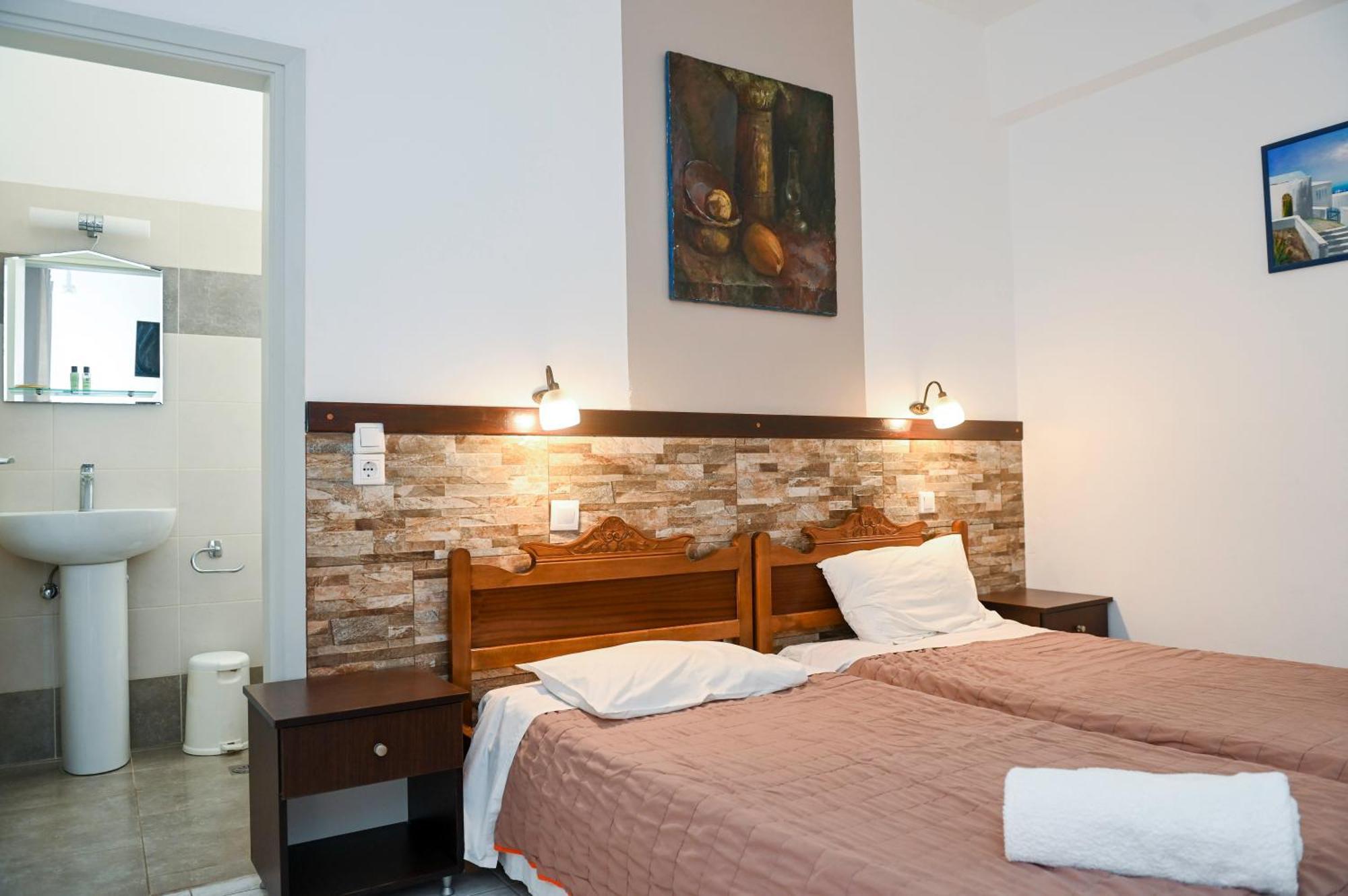 นาร์คิสซอสโฮเต็ล Hotel คามารี ภายนอก รูปภาพ
